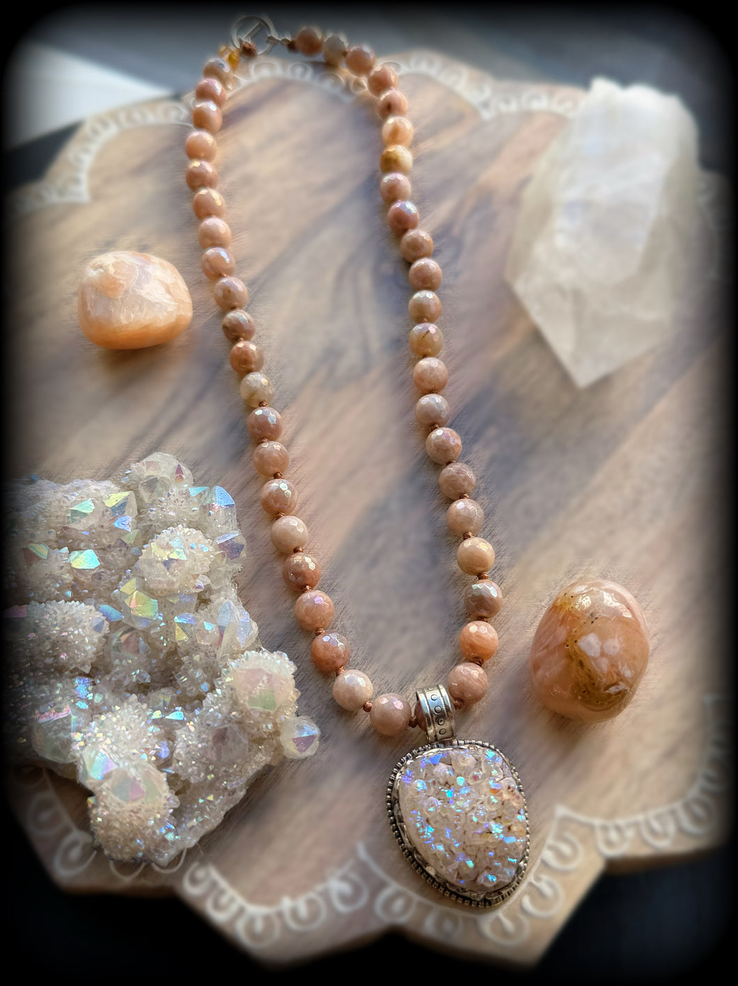 40mm Aura Druzy Agate + 16