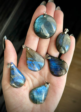 (1) Assorted Labradorite Pendant