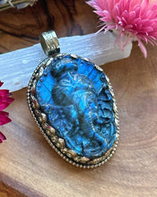 Load image into Gallery viewer, 55mm Labradorite Ganesha Elephant Carving - White Brass