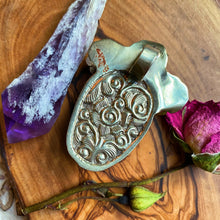 Load image into Gallery viewer, 55mm Labradorite Floral Skull