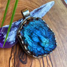 Load image into Gallery viewer, 50mm Labradorite Lion