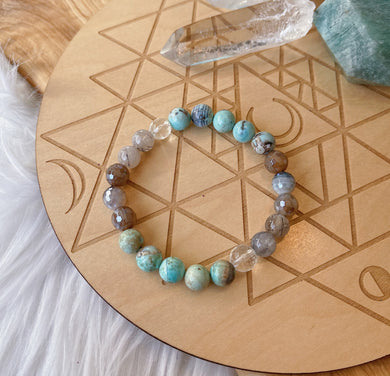 Lakeside Lounging - 8mm Robins Egg Agate, Tourmalinated Quartz, Clear Quartz, Mystic Mocha Agate - Stretch Bracelet