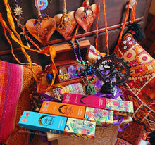 Load image into Gallery viewer, Hippie Treasures - Peace Sign Jewelry Box