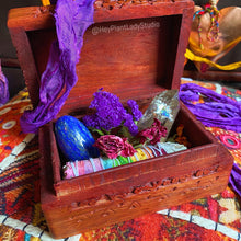 Load image into Gallery viewer, Hippie Treasures - Peace Sign Jewelry Box