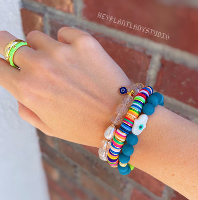 Pool Party - Set of Three Stretch Bracelets (18K Gold Plated + Pearl + Shell)