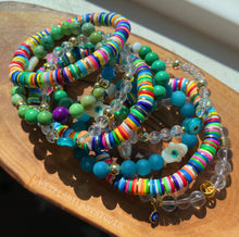 Load image into Gallery viewer, Road Trip - Set of Three Stretch Bracelets (18K Gold Plated + Shell)