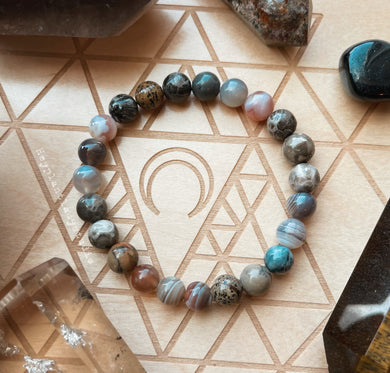 The Kraken - 8mm Botswana Agate + Fossil Coral - Stretch Bracelet