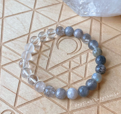AIR  - 8mm Labradorite, Cloudy Quartz, Tourmalinated Quartz, Clear Quartz, Matte Quartz - Stretch Bracelet