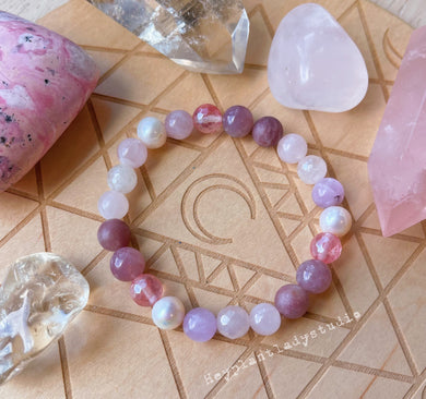 Tea Party - 8mm Freshwater Pearl, Kunzite, Madagascar Rose Quartz, Strawberry Quartz, Mystic Rose Quartz, Mystic Agate - Stretch Bracelet