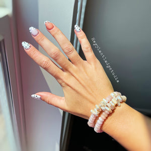 La Vie en Rose - Diamond Cut Morganite + Freshwater Pearls  - Stretch Bracelet