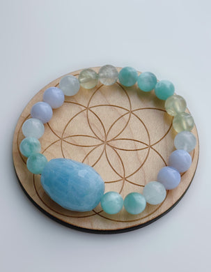 Tranquil Spirit - Aquamarine + Prehnite + Green Moonstone + Blue Lace Agate Stretch Mala Bracelet
