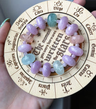 Load image into Gallery viewer, 16mm Morganite + Kunzite Stretch Mala Bracelet