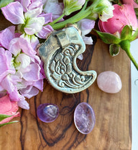 Load image into Gallery viewer, 40mm Amethyst Moon Pendant